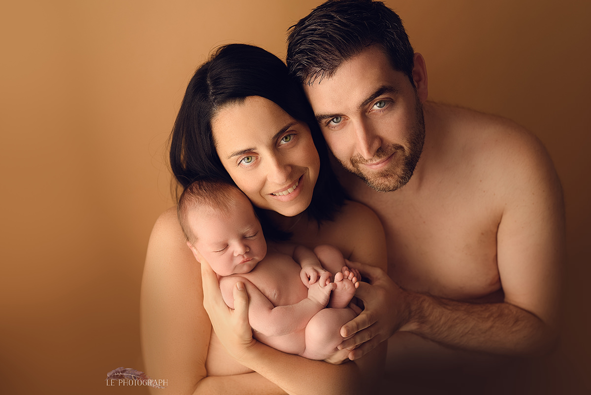 foto de familia recien nacido bilbao - Julen, un rubito de tan solo 6 d&iacute;as. Fotografos de beb&eacute;s en Portugalete