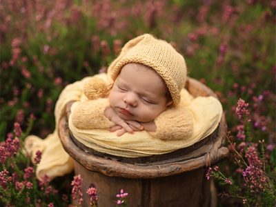 Bruno y su sesión newborn al aire libre en Bizkaia.
